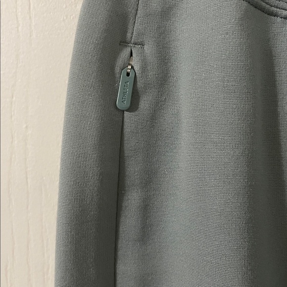 Athleta Pants Womens Sz 0 Green Eastbound Straight Leg Wrinkle Resistant Preppy - Picture 6 of 12
